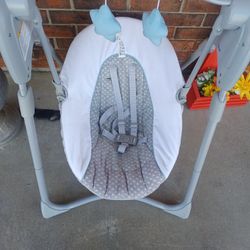 Graco Baby Swing 
