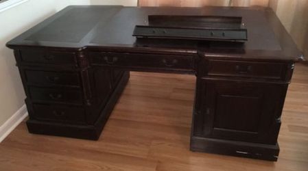 Double sided desk