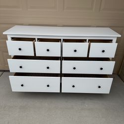 White 8-Drawers 