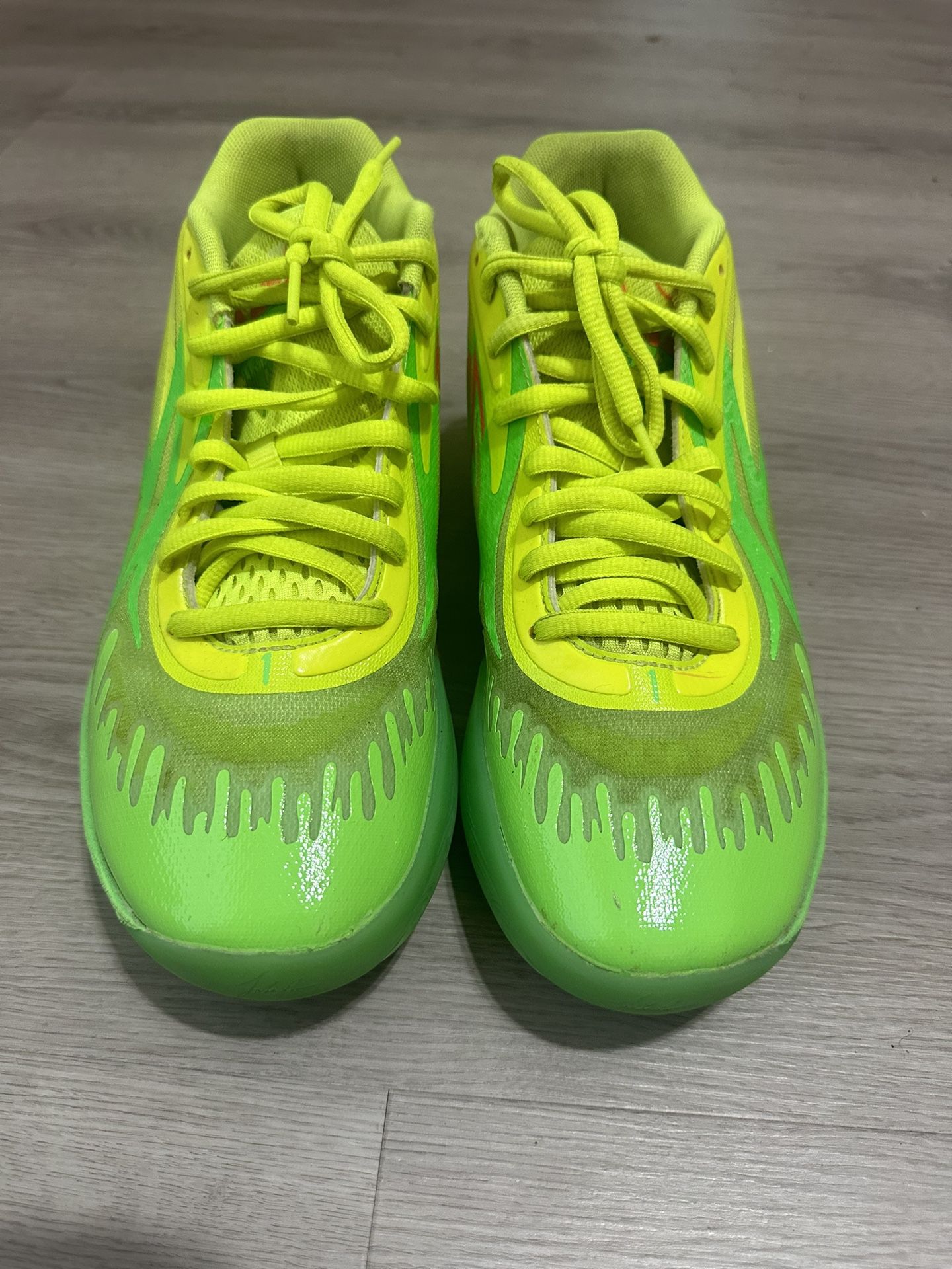 MB.02 x Nickelodeon Slime Shoes- Size 8.5