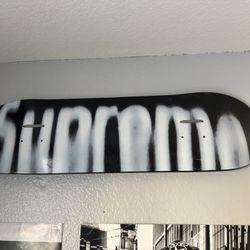 Supreme Skateboard Size 8.5