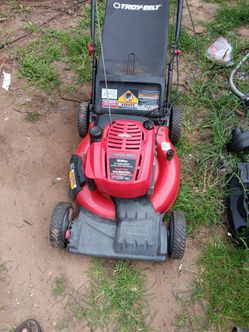Troy Bilt 21in Self Propelled Lawnmower