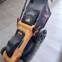 Black & Decker 13v Lawn Mower