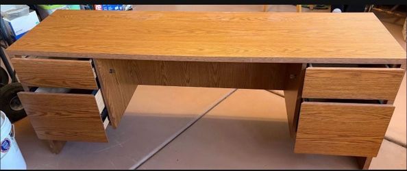 4 Drawer Locking Oak Desk