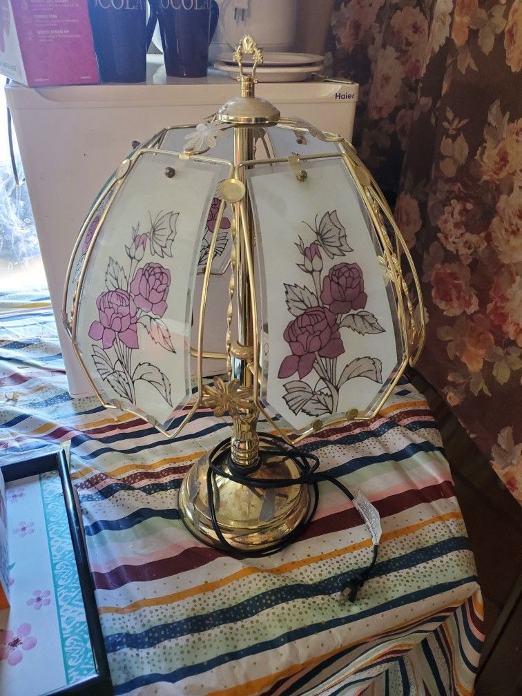 Vintage Floral Butterfly Lamp