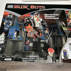 Mega Bloks, Transforming Blok, Bots, Electronic Mission Command