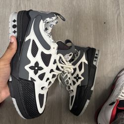 Lv Skates
