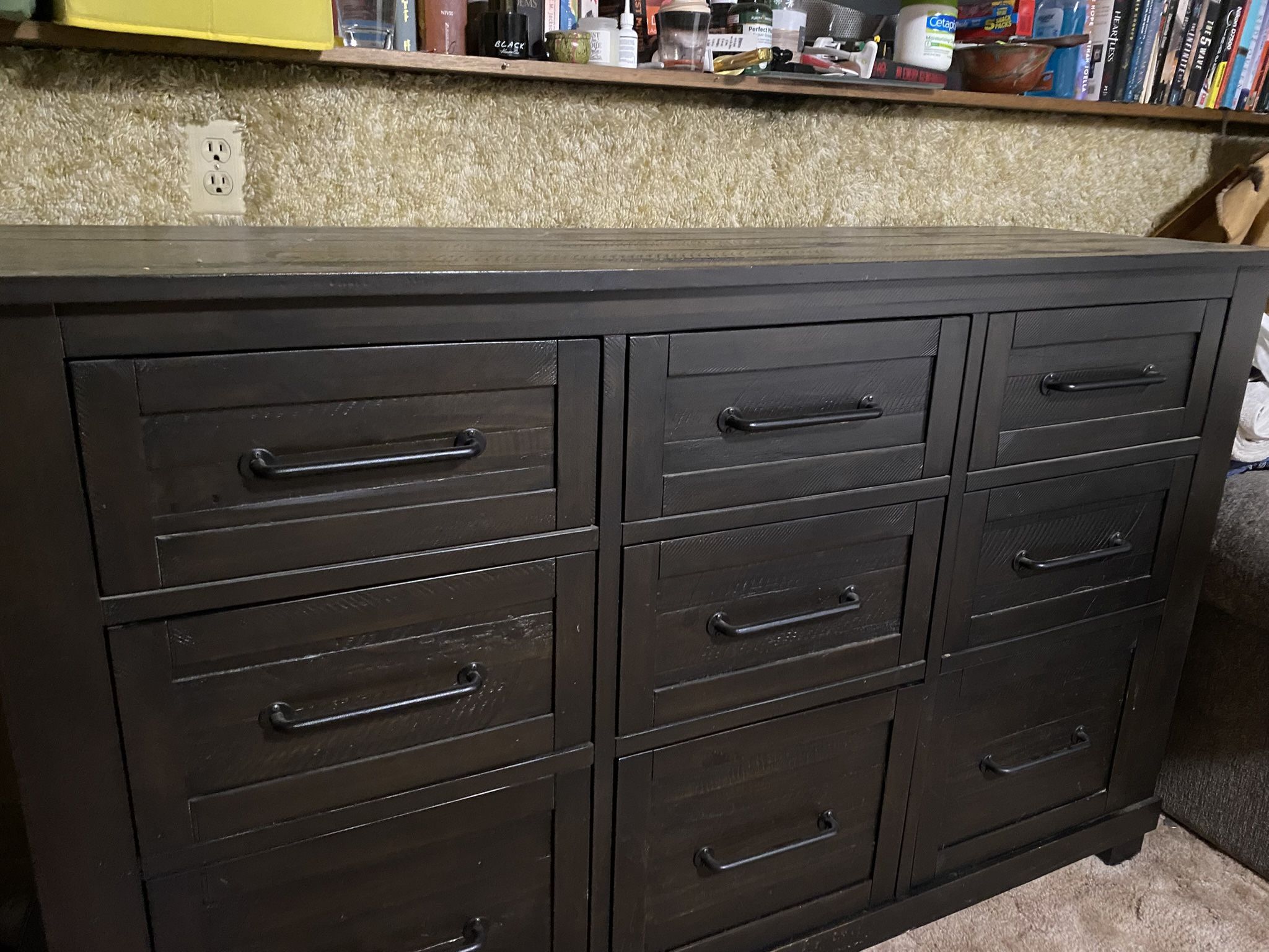 Bedroom Furniture Set