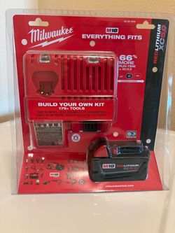 Milwaukee Battery & Charger XC5.0 (Hesperia Ca)