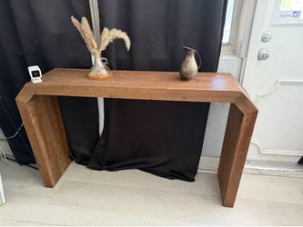 Wooden console table decoration