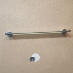 Glass Towel Shelf 21.5" 