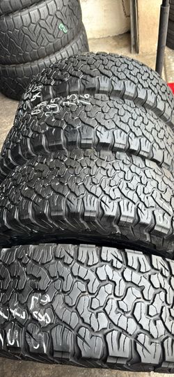 285/70/16 bfgoodrich all terrain ko2 🛞