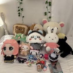trinkets & plushies for sale
