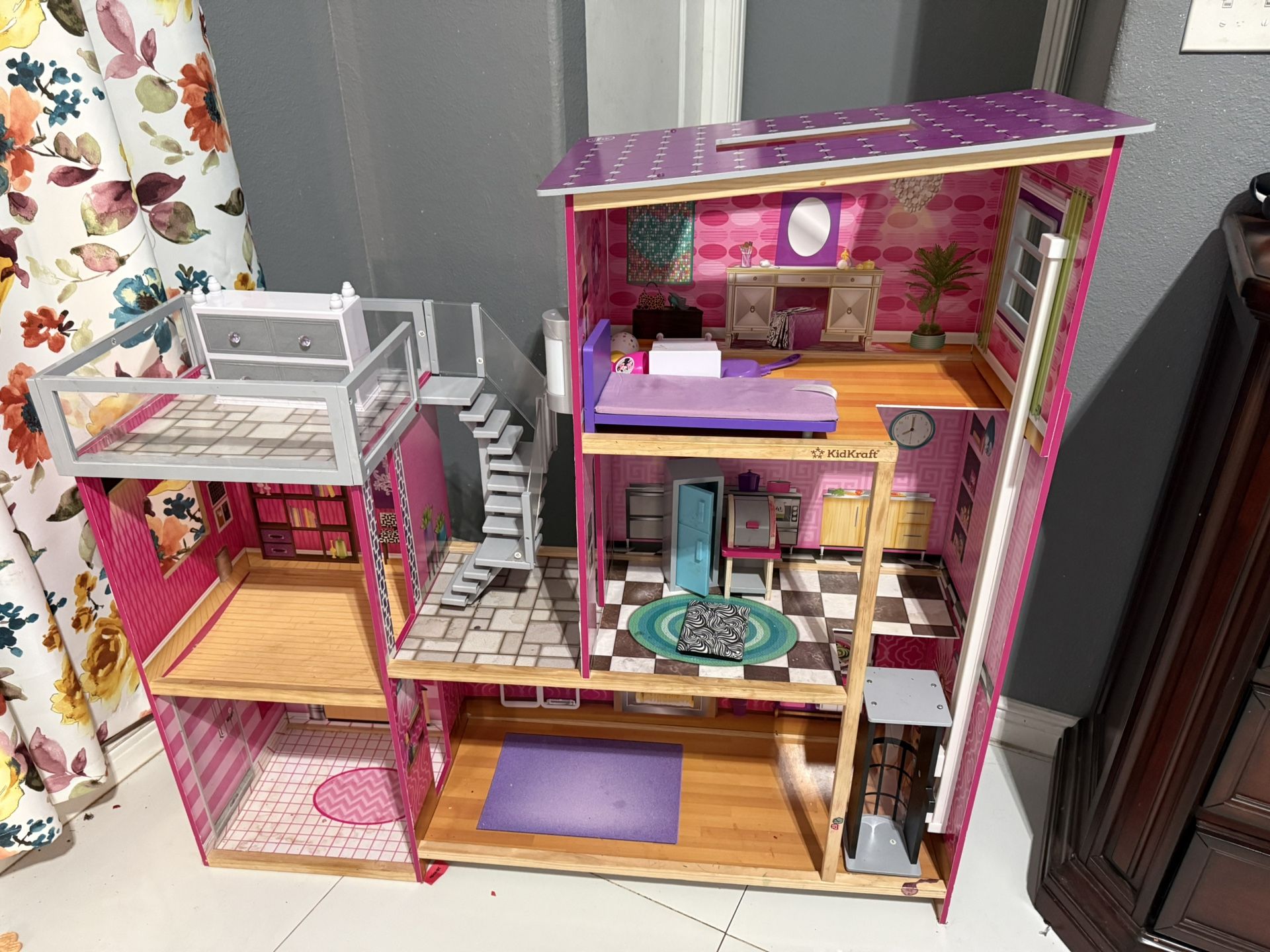 Kids Doll House