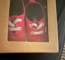 3 -6 month old Babygirl crib vans