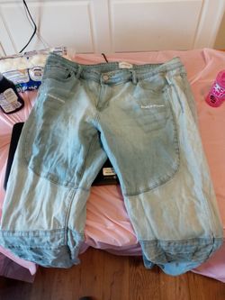 Used But In Great Condition Size 40 Light Blue Jeans