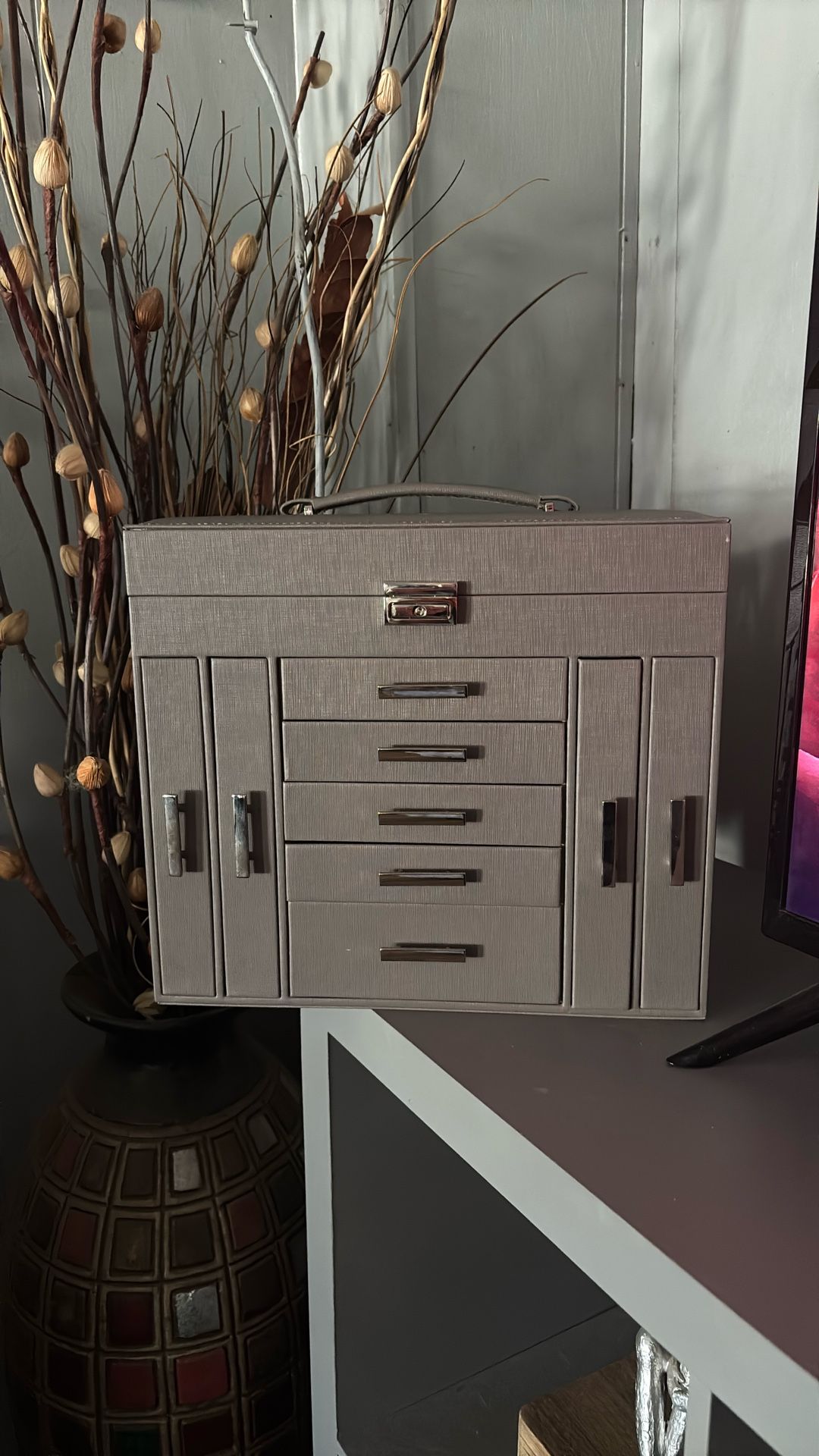 New Beautiful Gray Jewelry Box