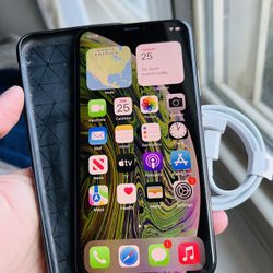 iPhone XS Unlocked 