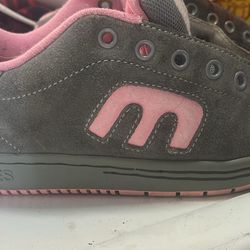 Vintage Women’s Etnies