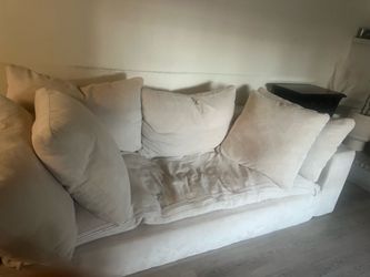 Feather cauches color Beige