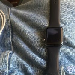 Apple Watch Series 2 *LOCKED*