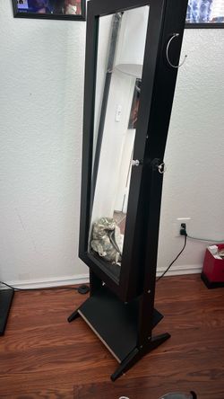 Jewelry Mirror holder