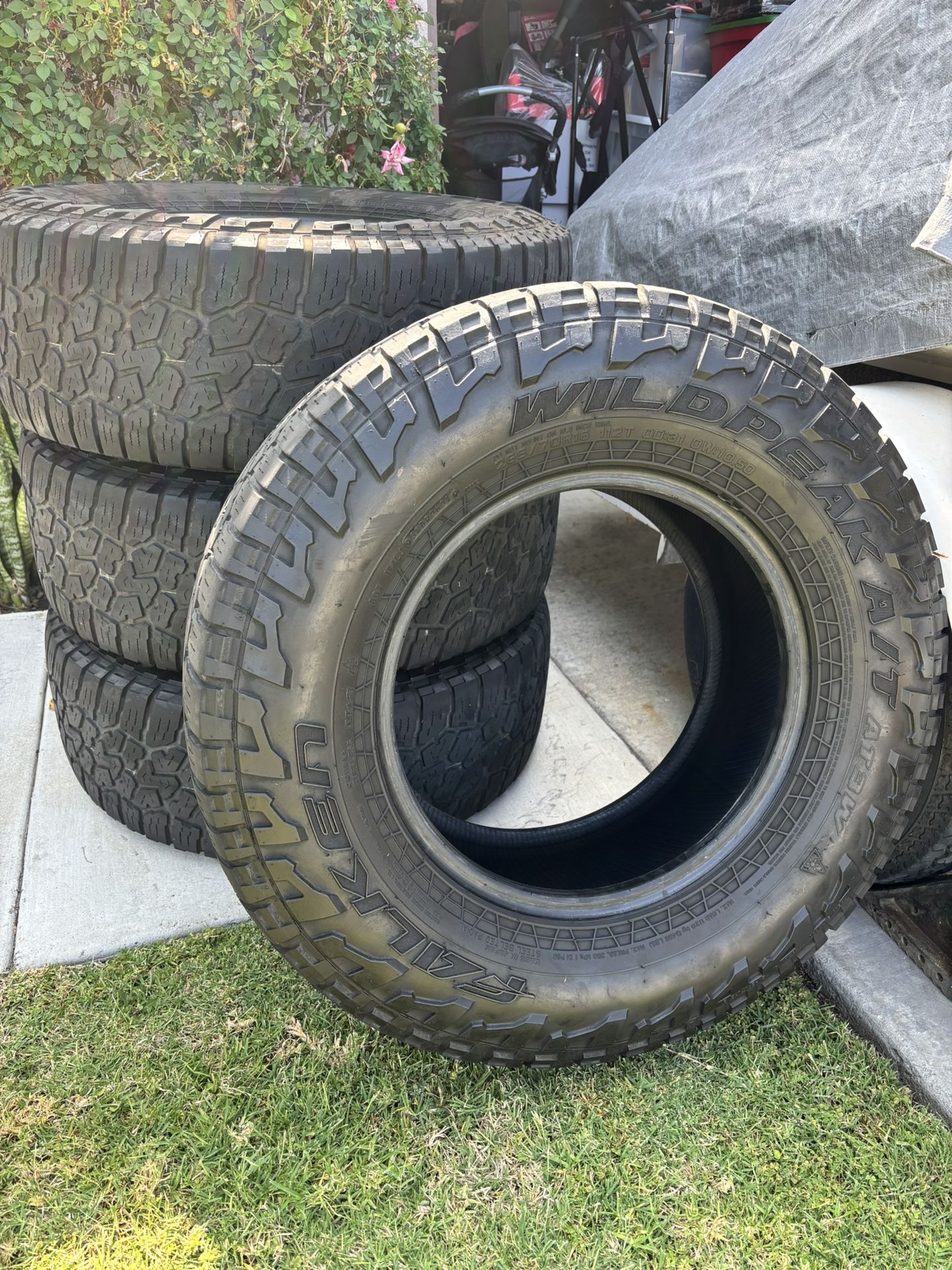FALKEN AT TIRES