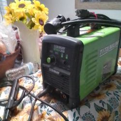 Titanium TI-STK225 Inverter Welder with Electrode Holder