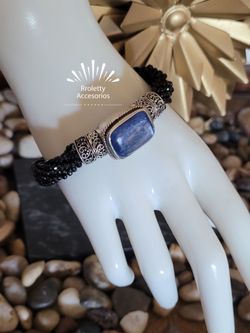 Sterling Silver 925 Bracelet with Labradorite stone and Crystal beads