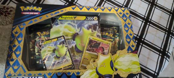 Pokemon Crown Zenith Regieleki V Collection