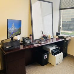 Office Furniture - Desk for Sale $75