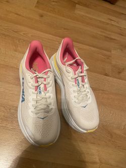 HOKA ladies Sneakers