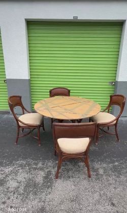 Vintage Dining Game Style Ficks Reed - 5 Pieces (Bamboo and Rattan)