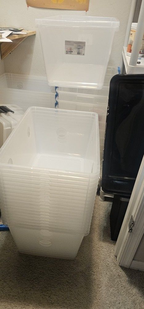 Grow Tubs, Petri Dishes, Substrate Ect