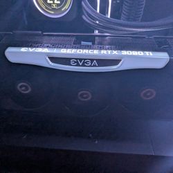 EVGA GeForce RTX 3090 Ti FTW3 