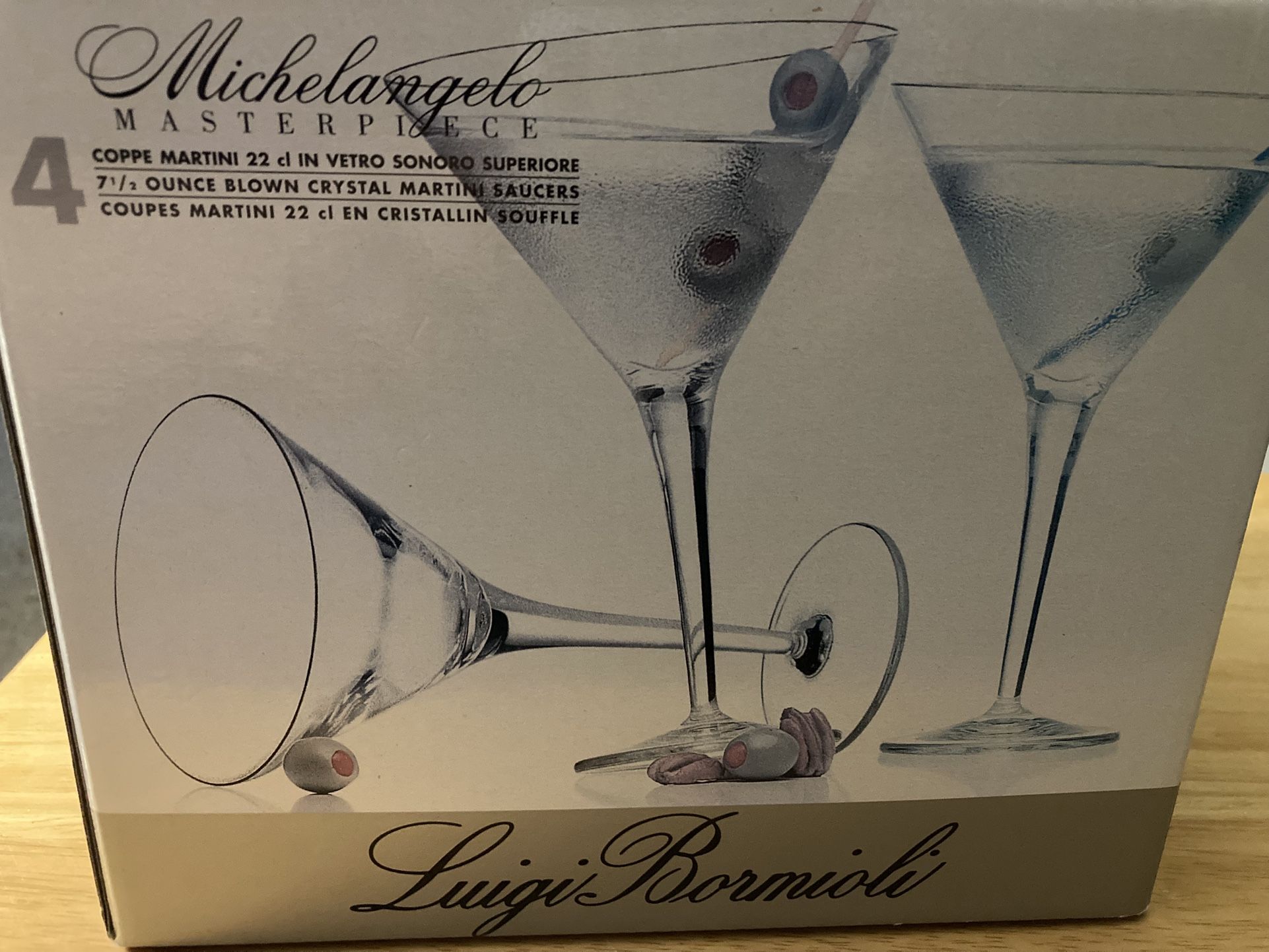 NEW!  Michelangelo Masterpiece 7.5" Martini Glasses Set Of 4