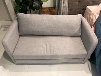 Kids couch that pulls out to bed