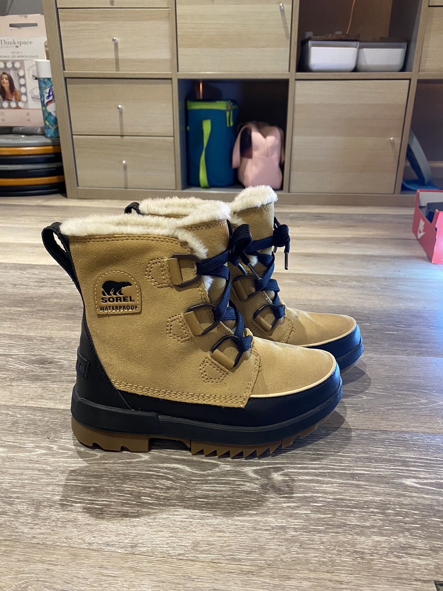 Sorel Toveli IV Snow Boots Size 6 Women