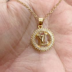 Stunning Pendant 