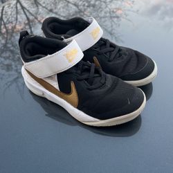 Nike Size 2Y