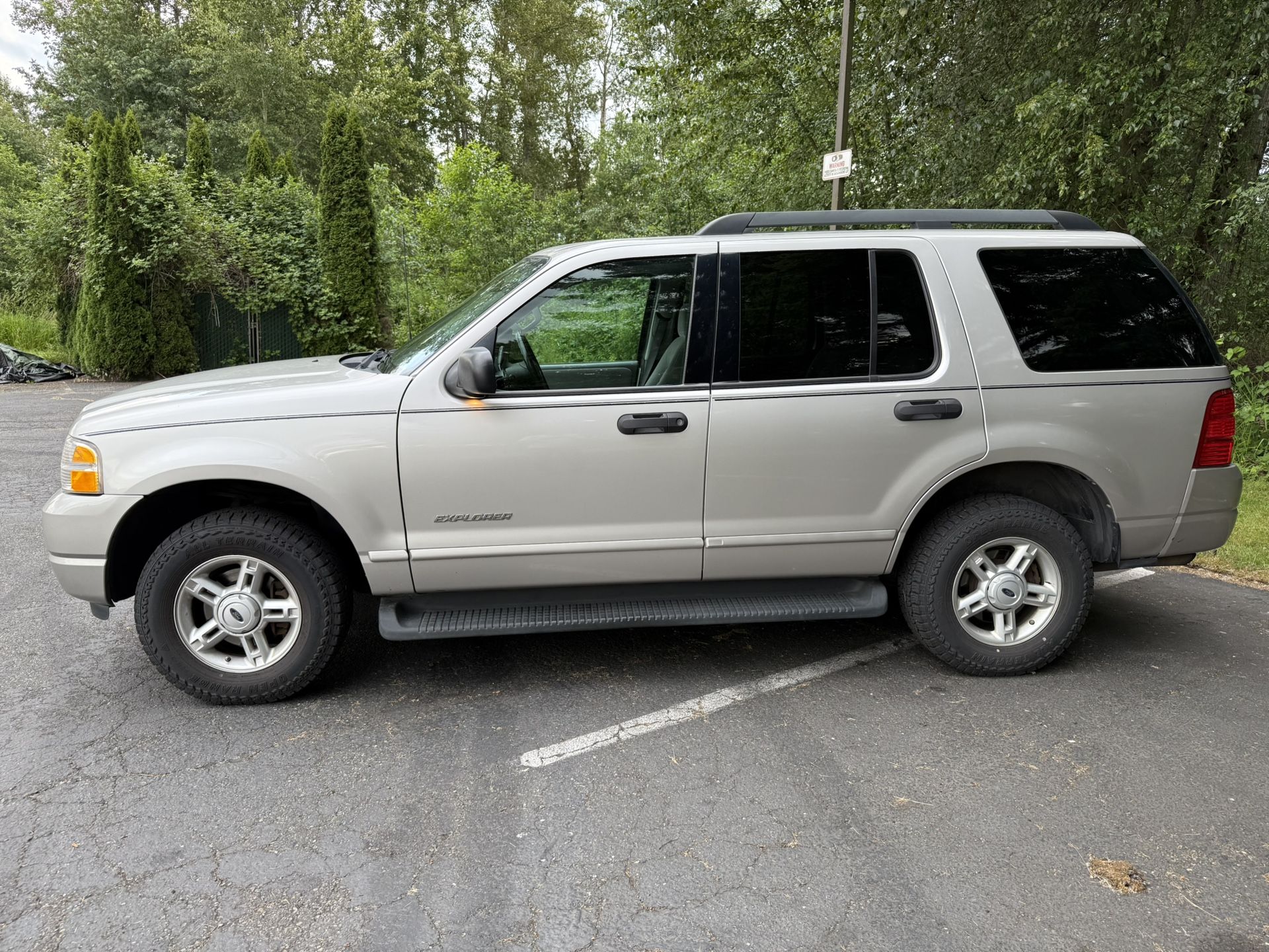 2005 Ford Explorer