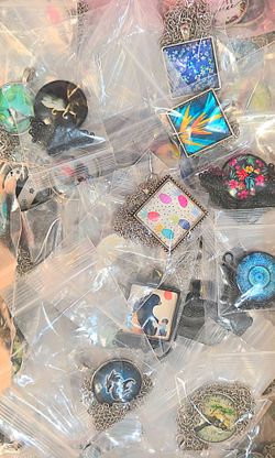 HUGE MIXED WHOLESALE LOT