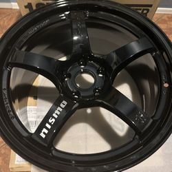 18' RaysGramlights 57CR Nismo, Black