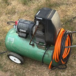 Working air compressor with 25 foot high pressure hose