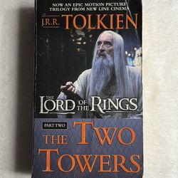 Lord of the Rings The Two Towers Paperback 1965 Ballantine Tolkien Movie Cover