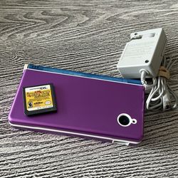 Nintendo DSi with a game, complete with stylus & charger- Low Price. $35