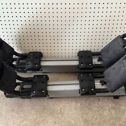 Thule Hullavator  Kayak Lift Carrier Set with Key