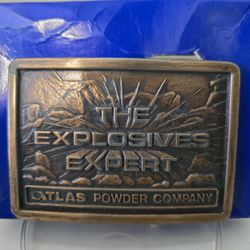 RARE VINTAGE BELT BUCKLE IN ORIGINAL BOX