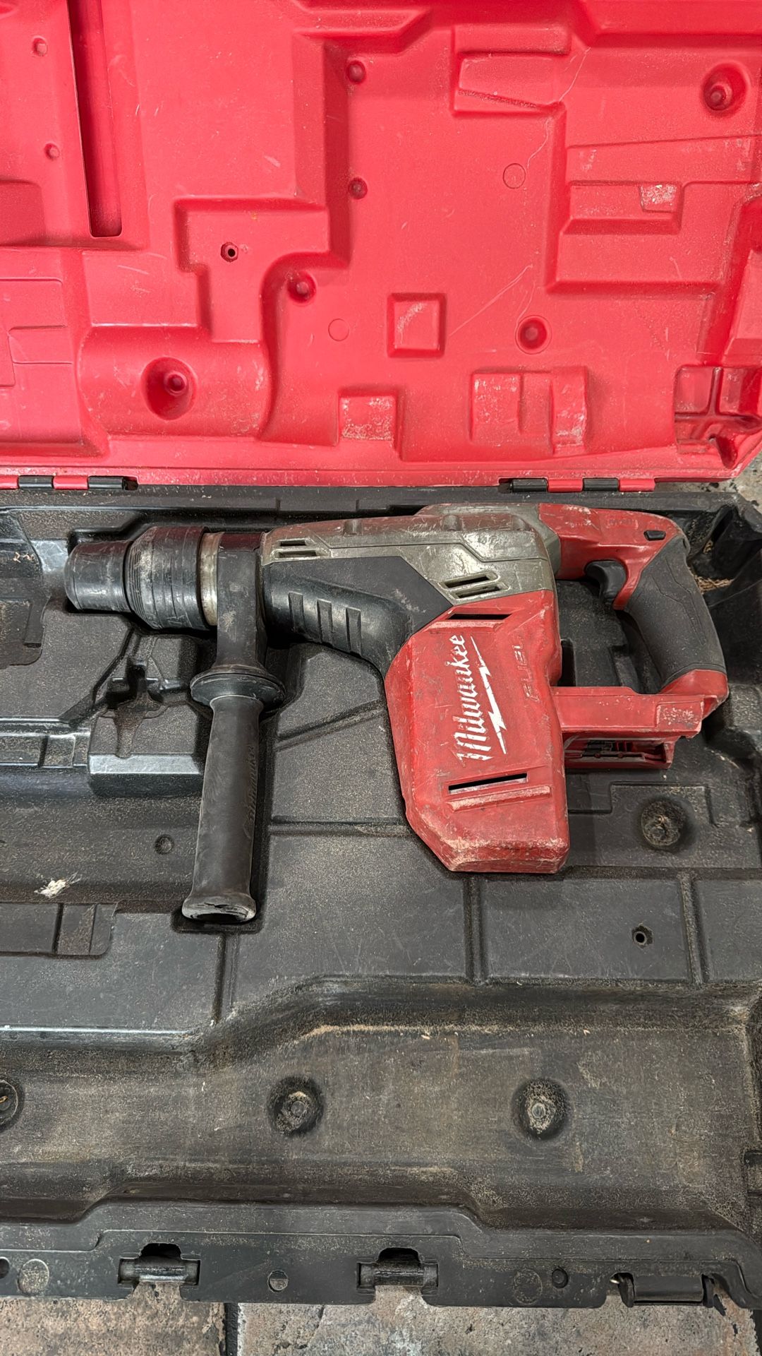 Milwaukee Fuel 1 9/16 Rotary Hammer