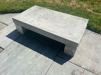 Free outdoor table